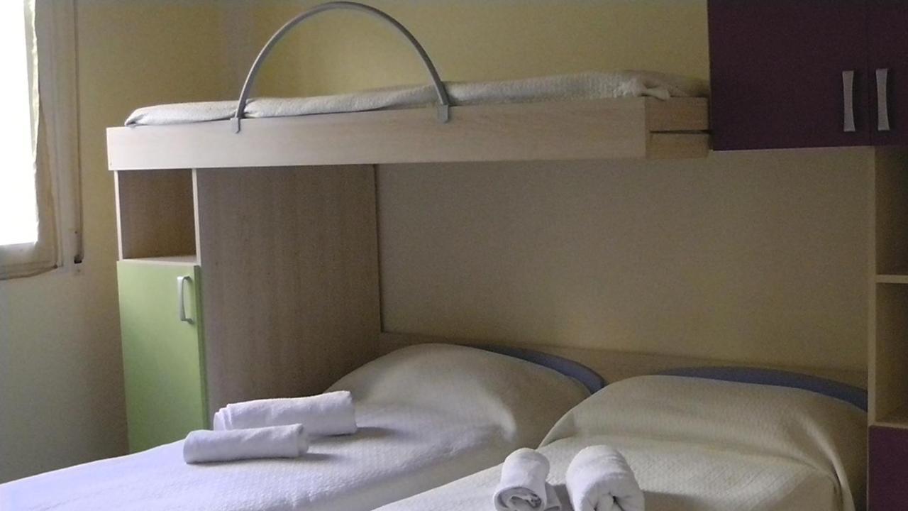 Hotel Villa Lorena Rimini Zimmer foto